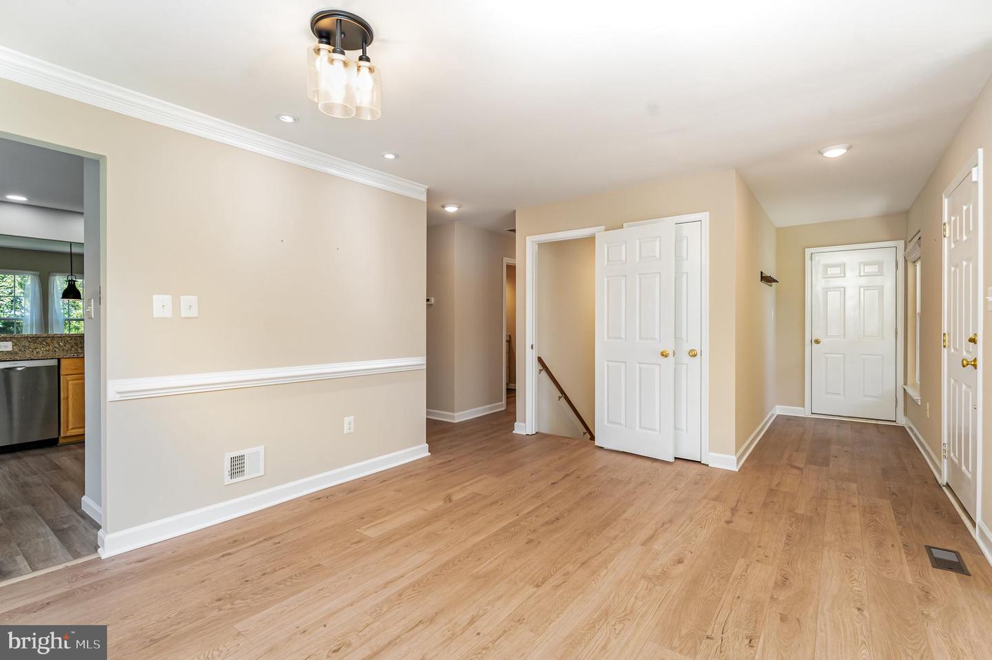 524 COLONY CT, WARRENTON, Virginia 20186, 4 Bedrooms Bedrooms, 17 Rooms Rooms,3 BathroomsBathrooms,Residential,For sale,524 COLONY CT,VAFQ2017700 MLS # VAFQ2017700