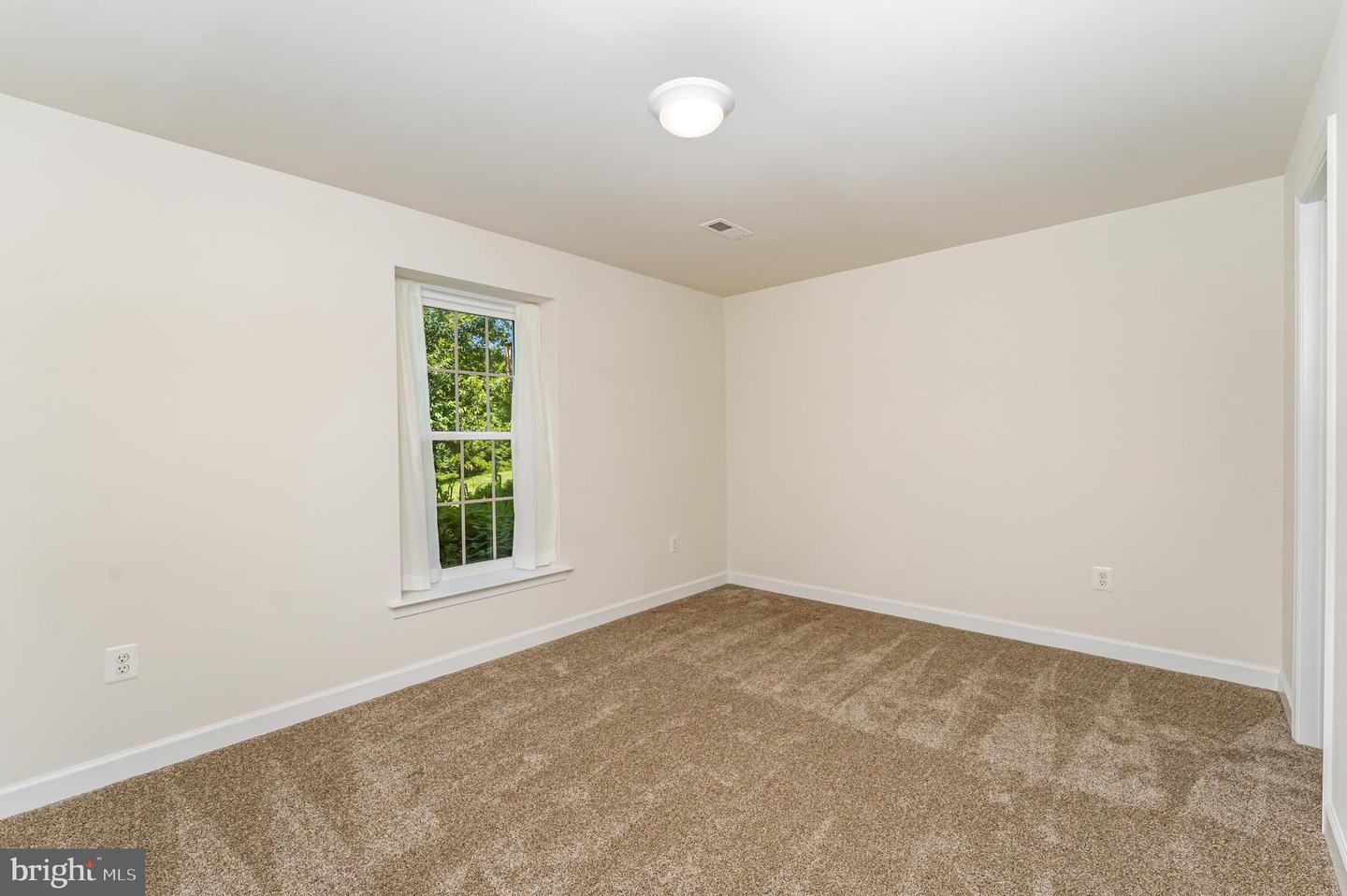 524 COLONY CT, WARRENTON, Virginia 20186, 4 Bedrooms Bedrooms, 17 Rooms Rooms,3 BathroomsBathrooms,Residential,For sale,524 COLONY CT,VAFQ2017700 MLS # VAFQ2017700