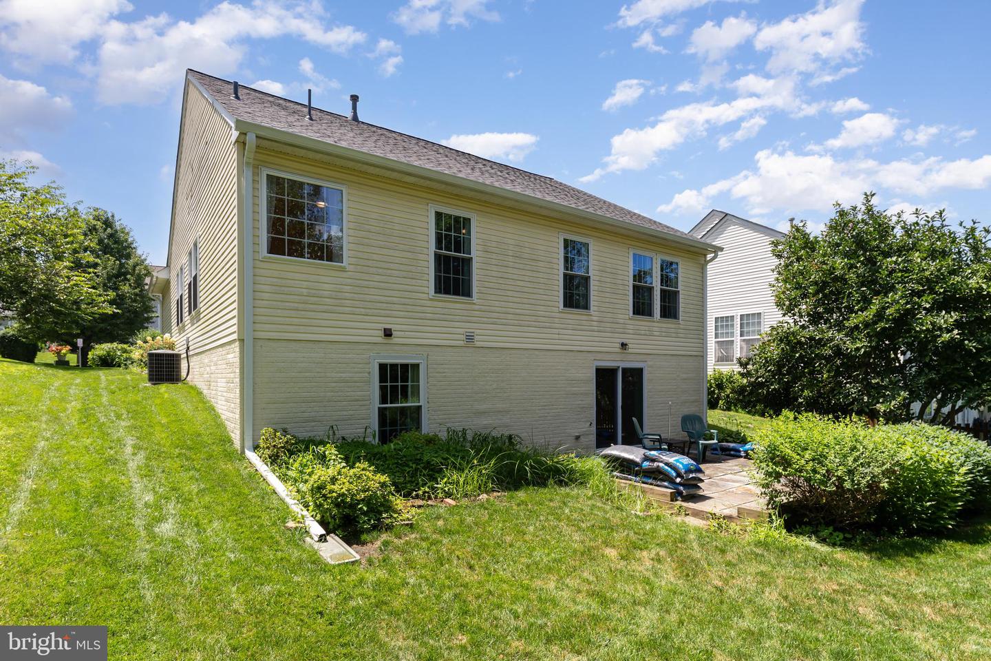 524 COLONY CT, WARRENTON, Virginia 20186, 4 Bedrooms Bedrooms, 17 Rooms Rooms,3 BathroomsBathrooms,Residential,For sale,524 COLONY CT,VAFQ2017700 MLS # VAFQ2017700