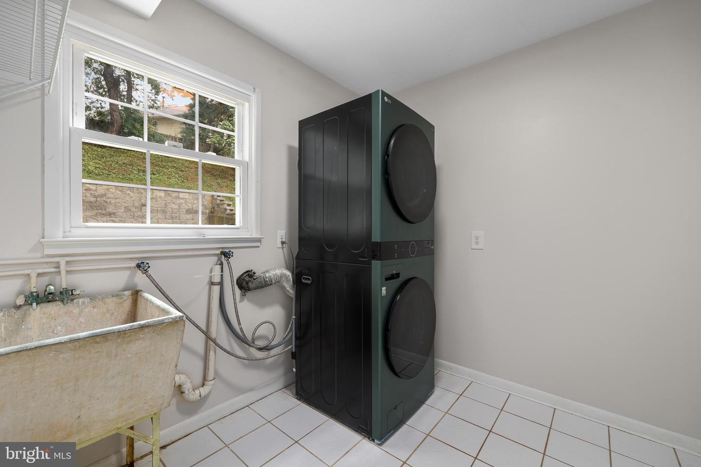 3301 BATTERSEA LN, ALEXANDRIA, Virginia 22309, 4 Bedrooms Bedrooms, ,2 BathroomsBathrooms,Residential,For sale,3301 BATTERSEA LN,VAFX2258744 MLS # VAFX2258744