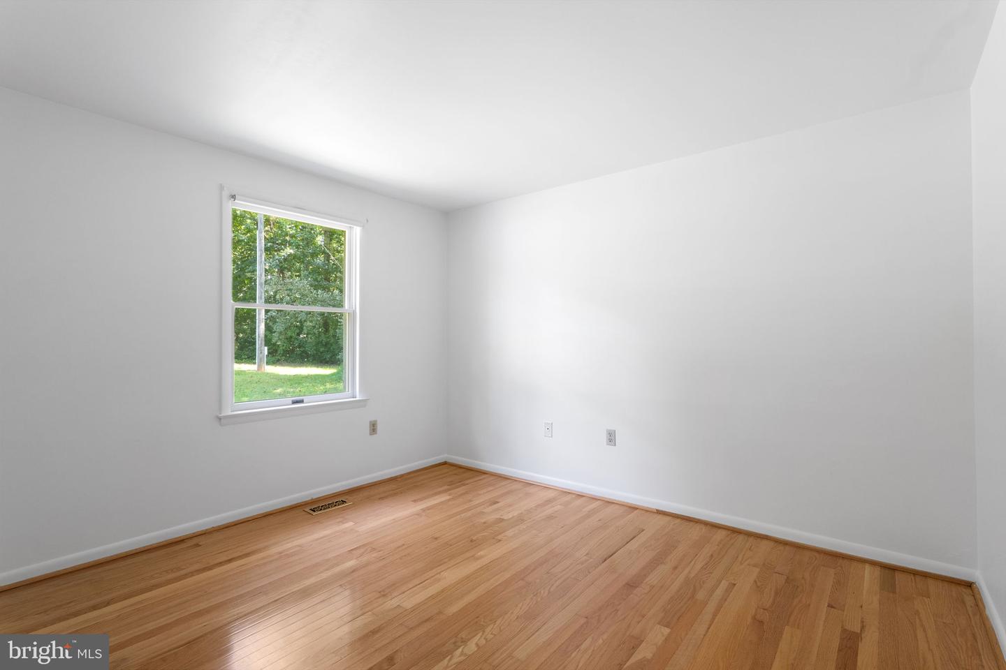 21087 GOLDFINCH LN, LEESBURG, Virginia 20175, 3 Bedrooms Bedrooms, ,1 BathroomBathrooms,Residential,For sale,21087 GOLDFINCH LN,VALO2103630 MLS # VALO2103630