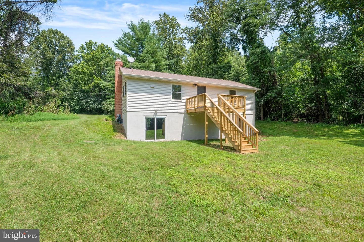 21087 GOLDFINCH LN, LEESBURG, Virginia 20175, 3 Bedrooms Bedrooms, ,1 BathroomBathrooms,Residential,For sale,21087 GOLDFINCH LN,VALO2103630 MLS # VALO2103630