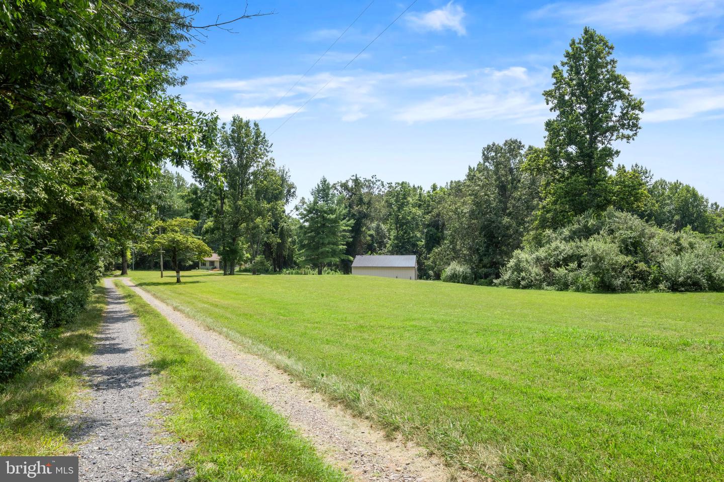 21087 GOLDFINCH LN, LEESBURG, Virginia 20175, 3 Bedrooms Bedrooms, ,1 BathroomBathrooms,Residential,For sale,21087 GOLDFINCH LN,VALO2103630 MLS # VALO2103630