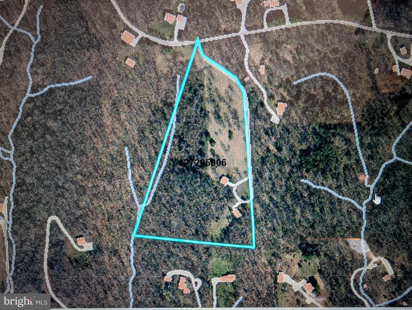 21087 GOLDFINCH LN, LEESBURG, Virginia 20175, 3 Bedrooms Bedrooms, ,1 BathroomBathrooms,Residential,For sale,21087 GOLDFINCH LN,VALO2103630 MLS # VALO2103630