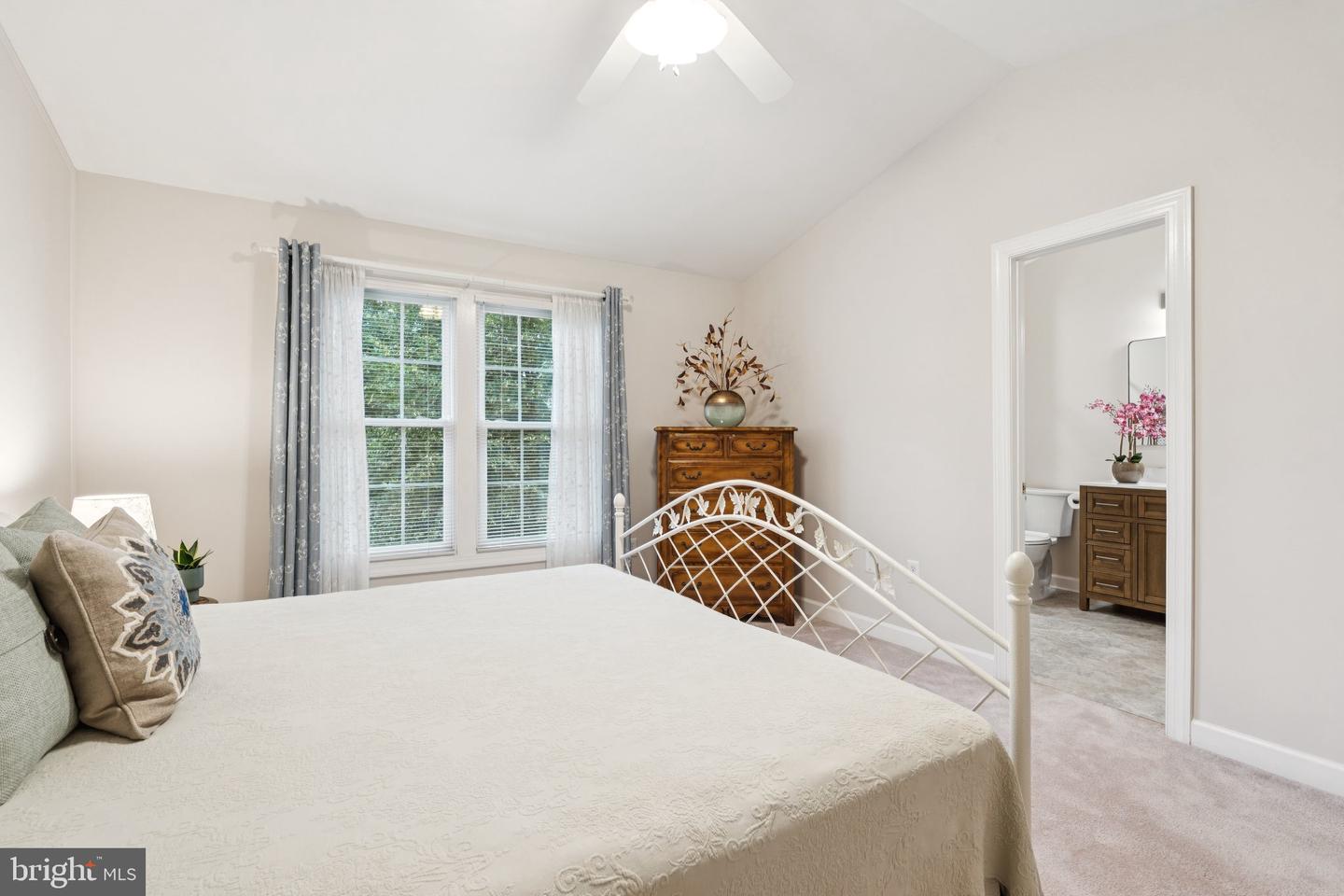 14308 SILO VALLEY VW, CENTREVILLE, Virginia 20121, 2 Bedrooms Bedrooms, ,2 BathroomsBathrooms,Residential,For sale,14308 SILO VALLEY VW,VAFX2258762 MLS # VAFX2258762