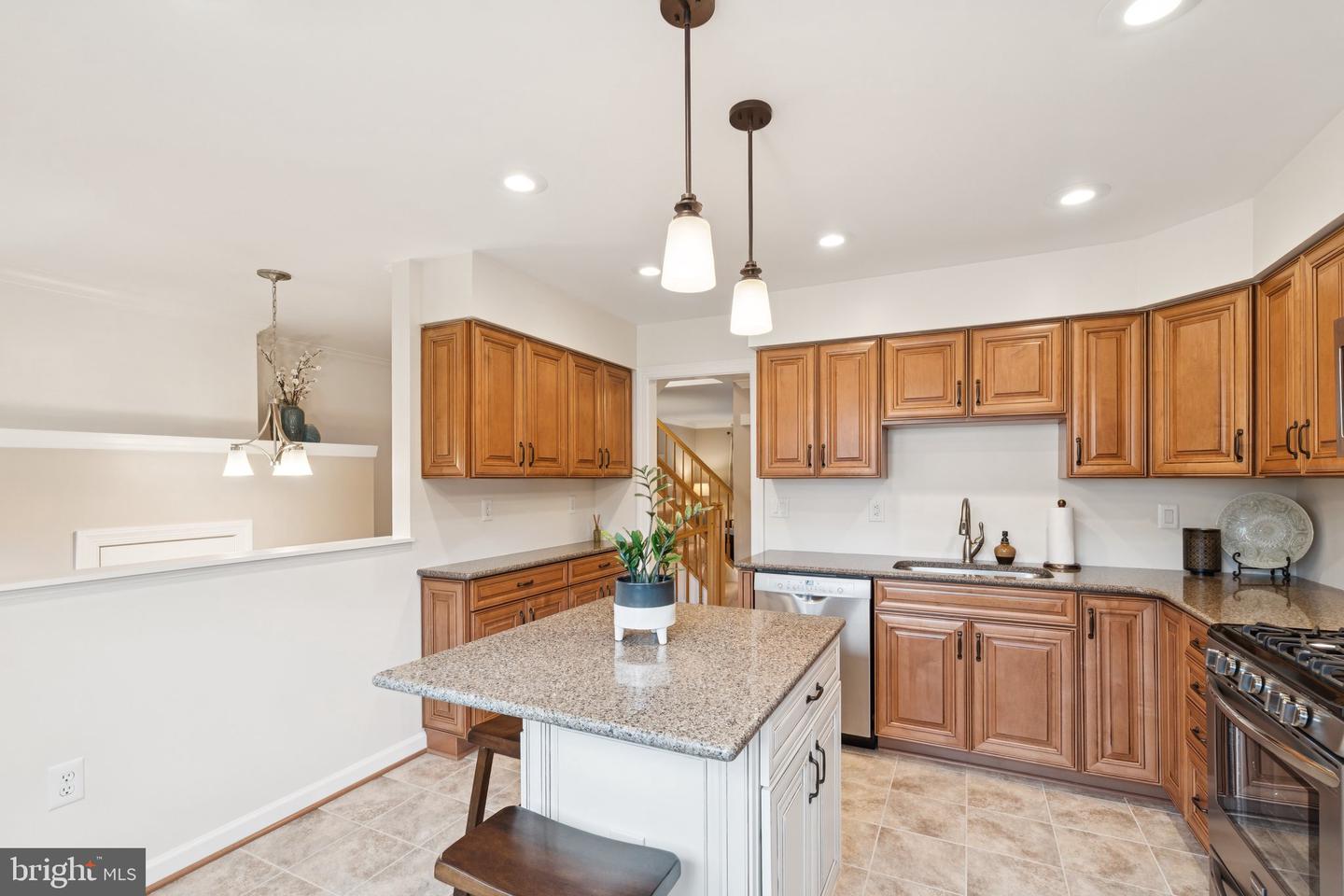 14308 SILO VALLEY VW, CENTREVILLE, Virginia 20121, 2 Bedrooms Bedrooms, ,2 BathroomsBathrooms,Residential,For sale,14308 SILO VALLEY VW,VAFX2258762 MLS # VAFX2258762