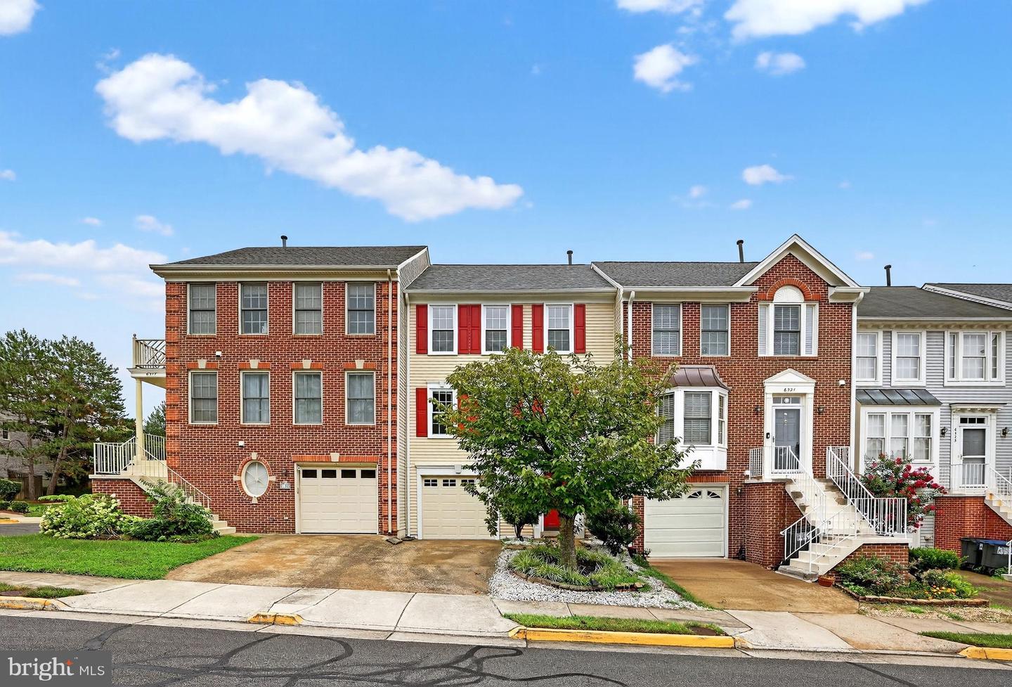 6319 POWDER FLASK CT, CENTREVILLE, Virginia 20121, 3 Bedrooms Bedrooms, ,2 BathroomsBathrooms,Residential,For sale,6319 POWDER FLASK CT,VAFX2258860 MLS # VAFX2258860