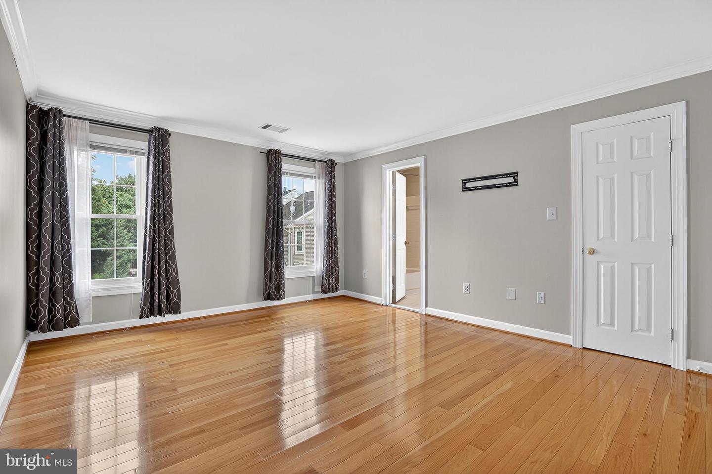 6319 POWDER FLASK CT, CENTREVILLE, Virginia 20121, 3 Bedrooms Bedrooms, ,2 BathroomsBathrooms,Residential,For sale,6319 POWDER FLASK CT,VAFX2258860 MLS # VAFX2258860