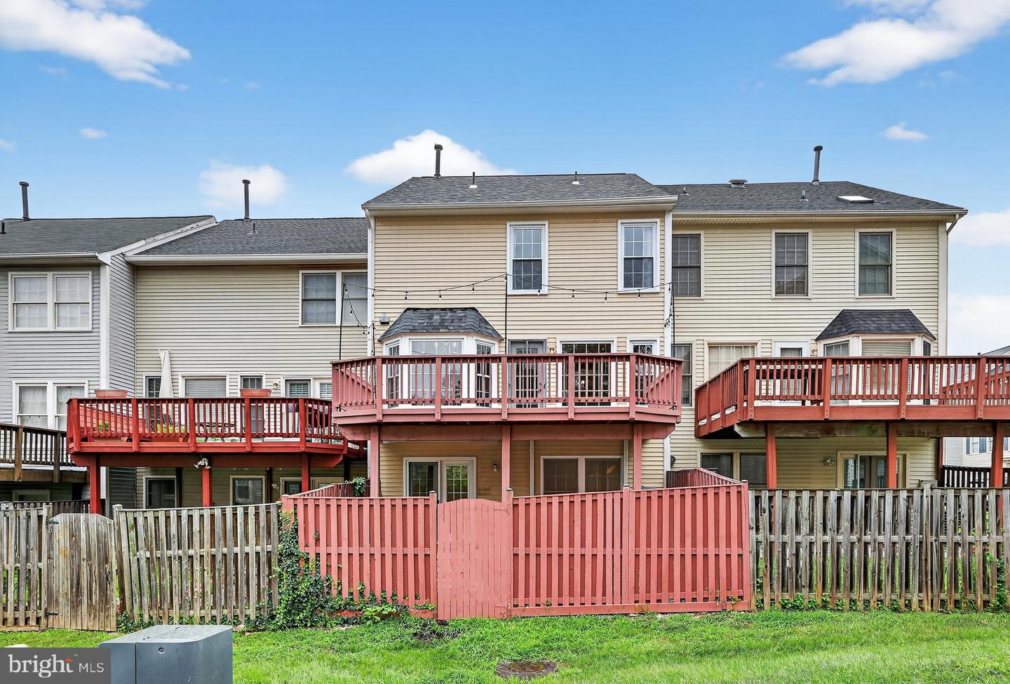 6319 POWDER FLASK CT, CENTREVILLE, Virginia 20121, 3 Bedrooms Bedrooms, ,2 BathroomsBathrooms,Residential,For sale,6319 POWDER FLASK CT,VAFX2258860 MLS # VAFX2258860