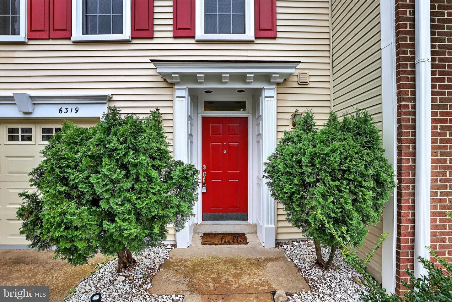 6319 POWDER FLASK CT, CENTREVILLE, Virginia 20121, 3 Bedrooms Bedrooms, ,2 BathroomsBathrooms,Residential,For sale,6319 POWDER FLASK CT,VAFX2258860 MLS # VAFX2258860