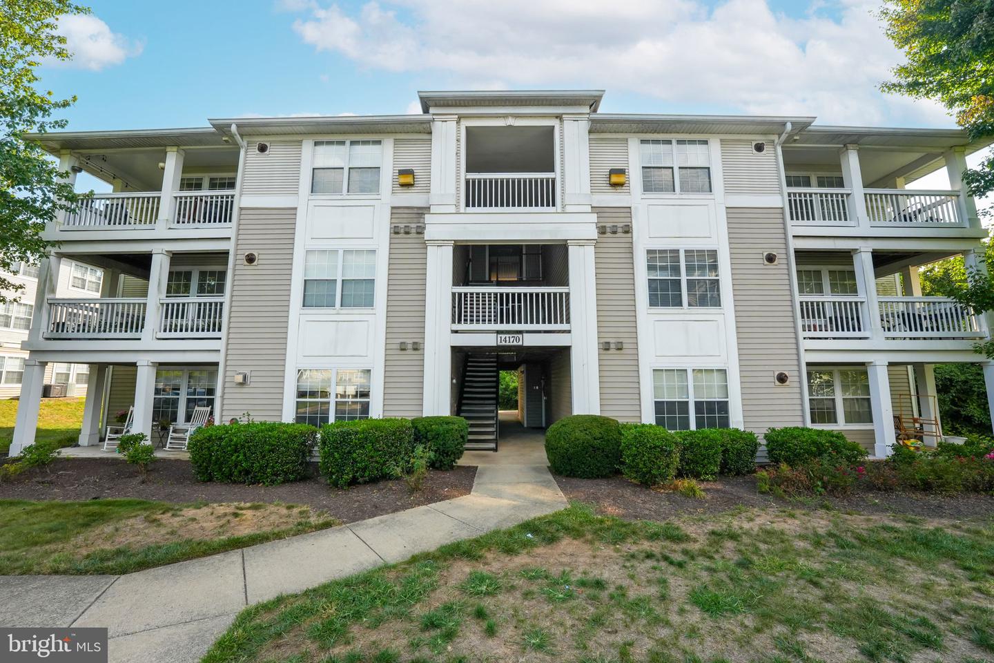 14170 CUDDY LOOP #304, WOODBRIDGE, Virginia 22193, 2 Bedrooms Bedrooms, ,2 BathroomsBathrooms,Residential,For sale,14170 CUDDY LOOP #304,VAPW2100522 MLS # VAPW2100522