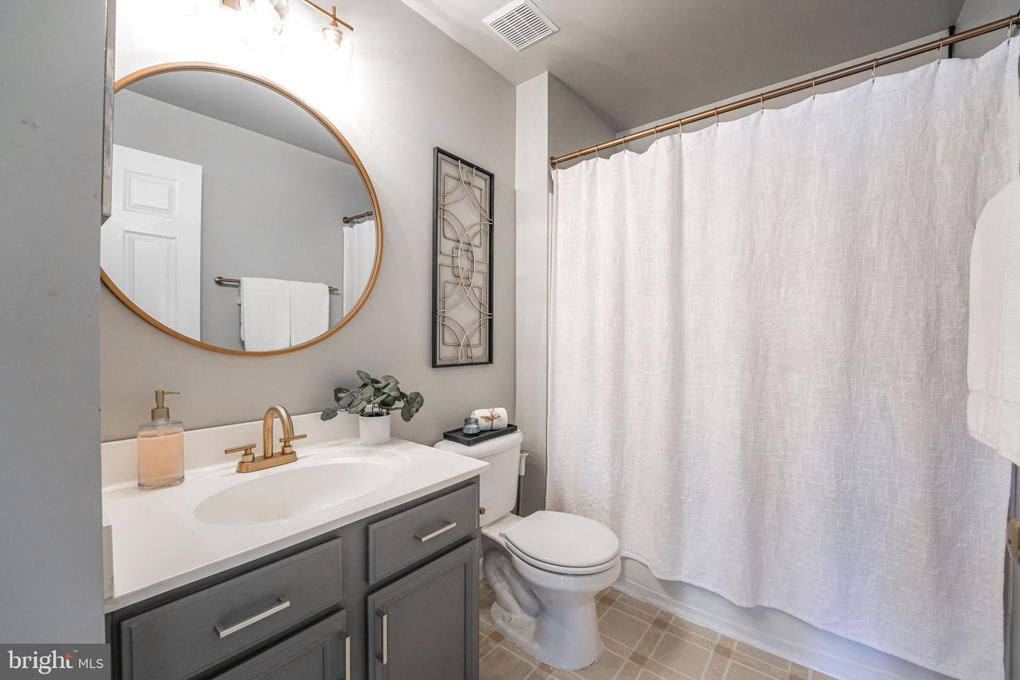 14170 CUDDY LOOP #304, WOODBRIDGE, Virginia 22193, 2 Bedrooms Bedrooms, ,2 BathroomsBathrooms,Residential,For sale,14170 CUDDY LOOP #304,VAPW2100522 MLS # VAPW2100522