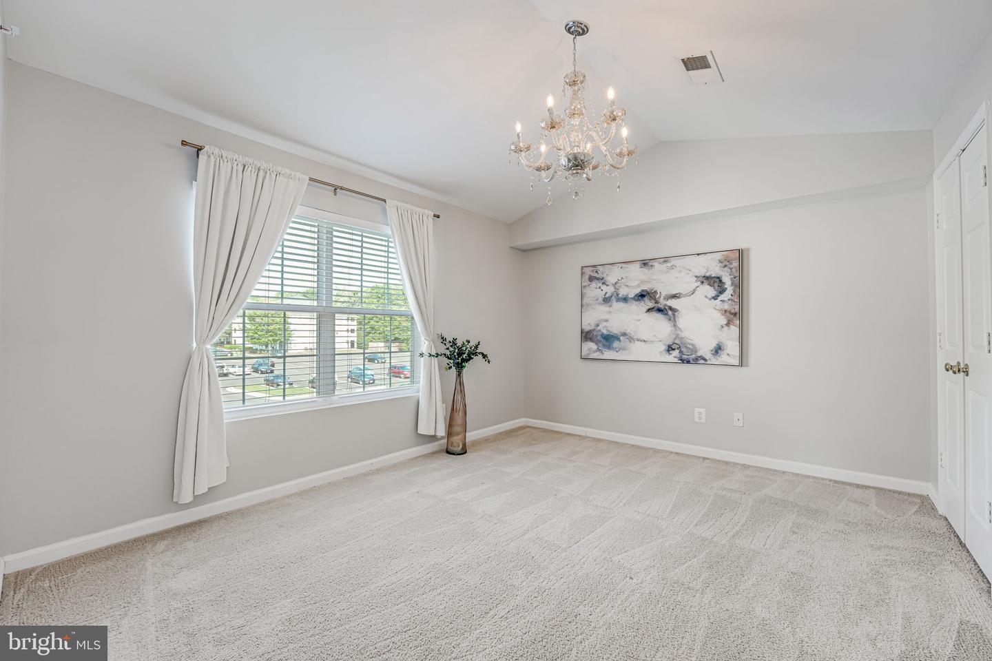 14170 CUDDY LOOP #304, WOODBRIDGE, Virginia 22193, 2 Bedrooms Bedrooms, ,2 BathroomsBathrooms,Residential,For sale,14170 CUDDY LOOP #304,VAPW2100522 MLS # VAPW2100522