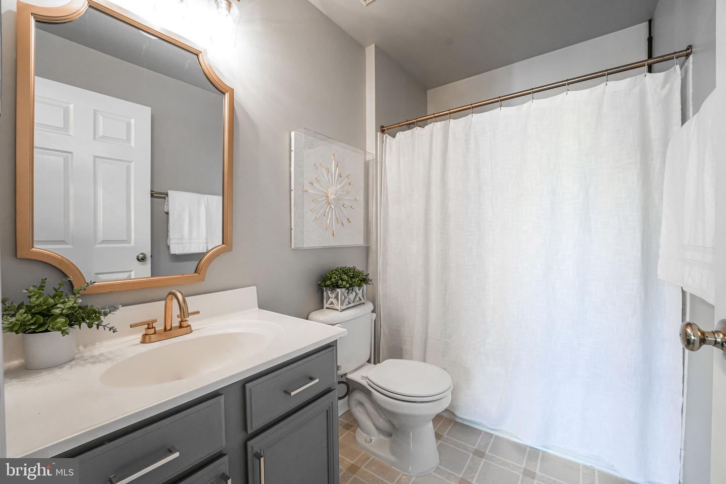 14170 CUDDY LOOP #304, WOODBRIDGE, Virginia 22193, 2 Bedrooms Bedrooms, ,2 BathroomsBathrooms,Residential,For sale,14170 CUDDY LOOP #304,VAPW2100522 MLS # VAPW2100522