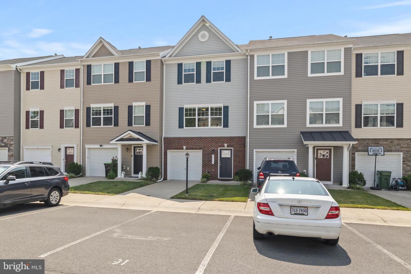 2433 DRAKE LN, FREDERICKSBURG, Virginia 22408, 4 Bedrooms Bedrooms, ,2 BathroomsBathrooms,Residential,For sale,2433 DRAKE LN,VASP2035142 MLS # VASP2035142