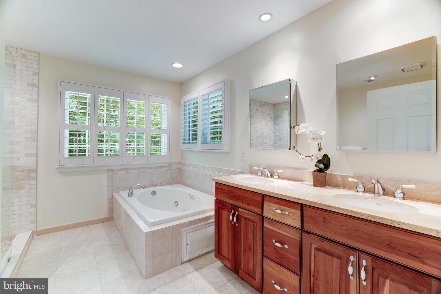 12732 CLAWSON LN, MANASSAS, Virginia 20112, 4 Bedrooms Bedrooms, ,2 BathroomsBathrooms,Residential,For sale,12732 CLAWSON LN,VAPW2100542 MLS # VAPW2100542