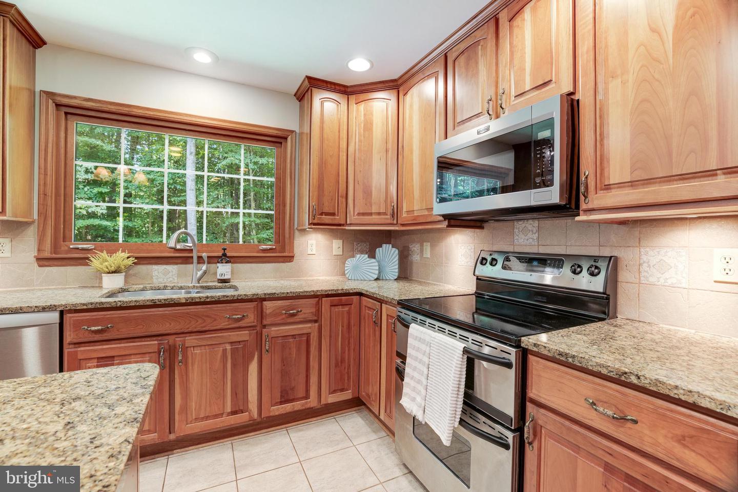 12732 CLAWSON LN, MANASSAS, Virginia 20112, 4 Bedrooms Bedrooms, ,2 BathroomsBathrooms,Residential,For sale,12732 CLAWSON LN,VAPW2100542 MLS # VAPW2100542