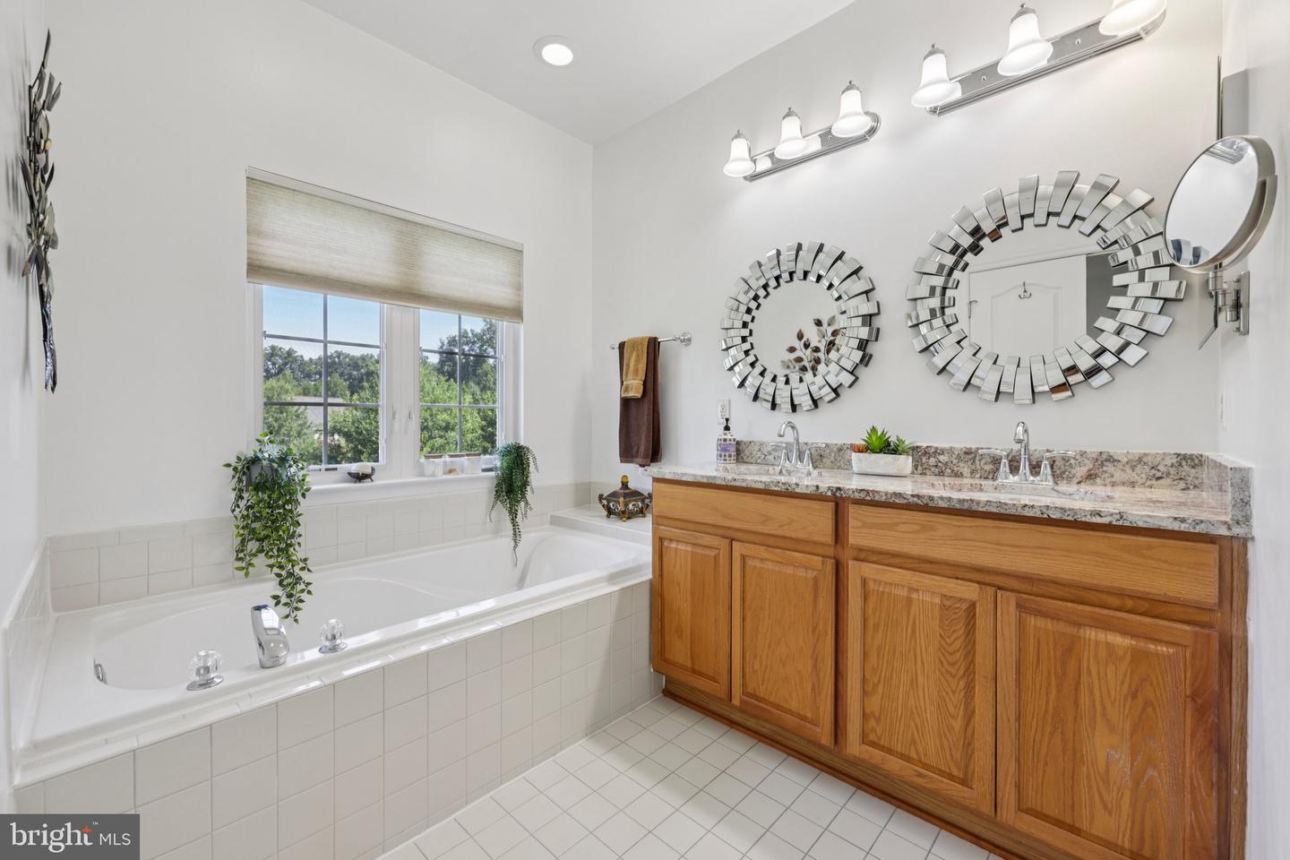 12582 BIRKDALE WAY, FAIRFAX, Virginia 22030, 3 Bedrooms Bedrooms, ,3 BathroomsBathrooms,Residential,For sale,12582 BIRKDALE WAY,VAFX2258978 MLS # VAFX2258978