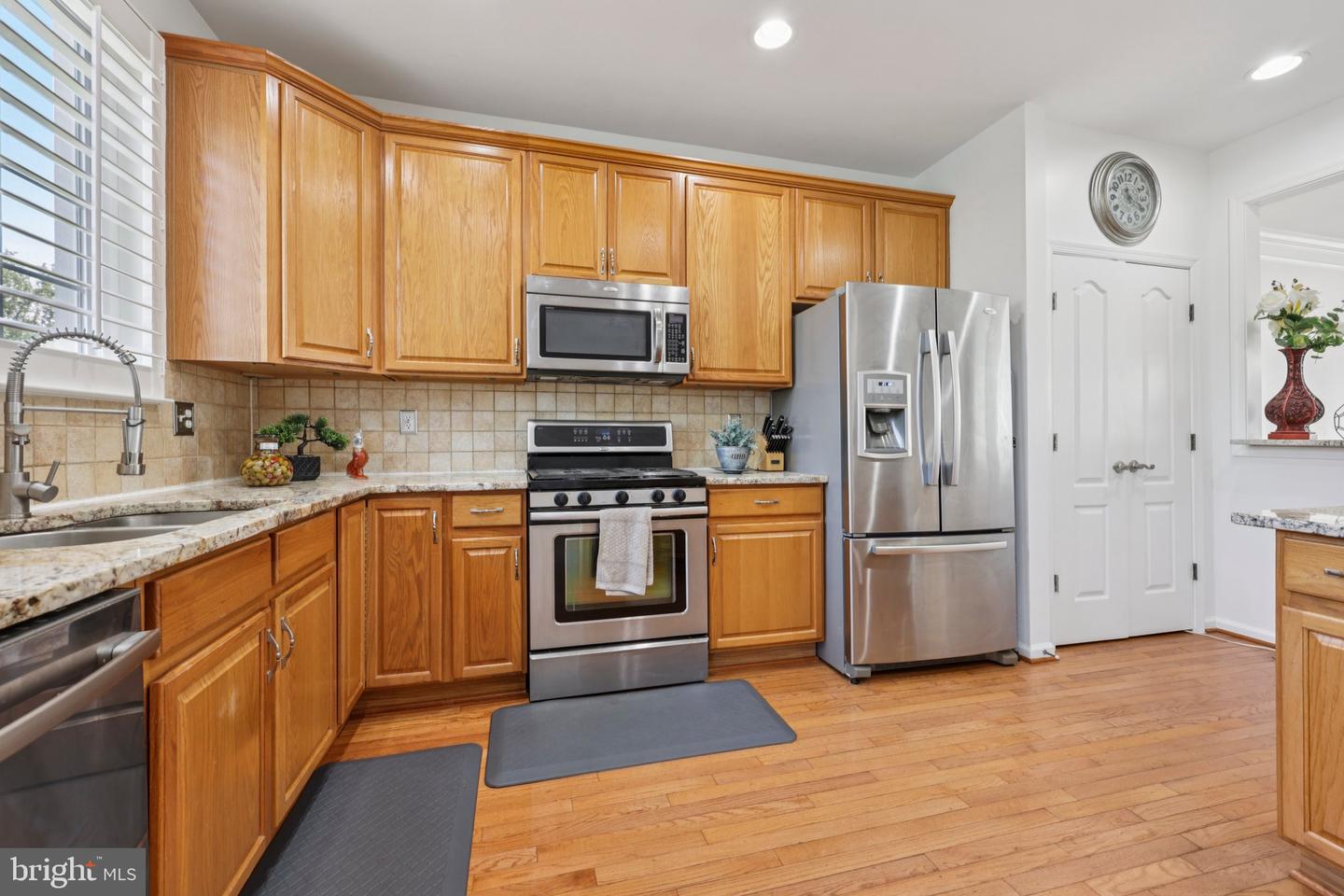 12582 BIRKDALE WAY, FAIRFAX, Virginia 22030, 3 Bedrooms Bedrooms, ,3 BathroomsBathrooms,Residential,For sale,12582 BIRKDALE WAY,VAFX2258978 MLS # VAFX2258978