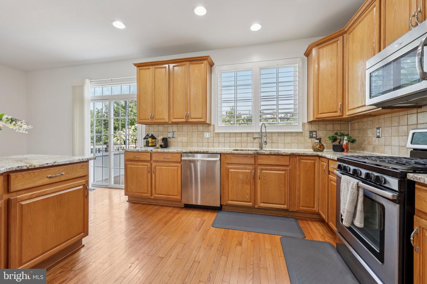 12582 BIRKDALE WAY, FAIRFAX, Virginia 22030, 3 Bedrooms Bedrooms, ,3 BathroomsBathrooms,Residential,For sale,12582 BIRKDALE WAY,VAFX2258978 MLS # VAFX2258978