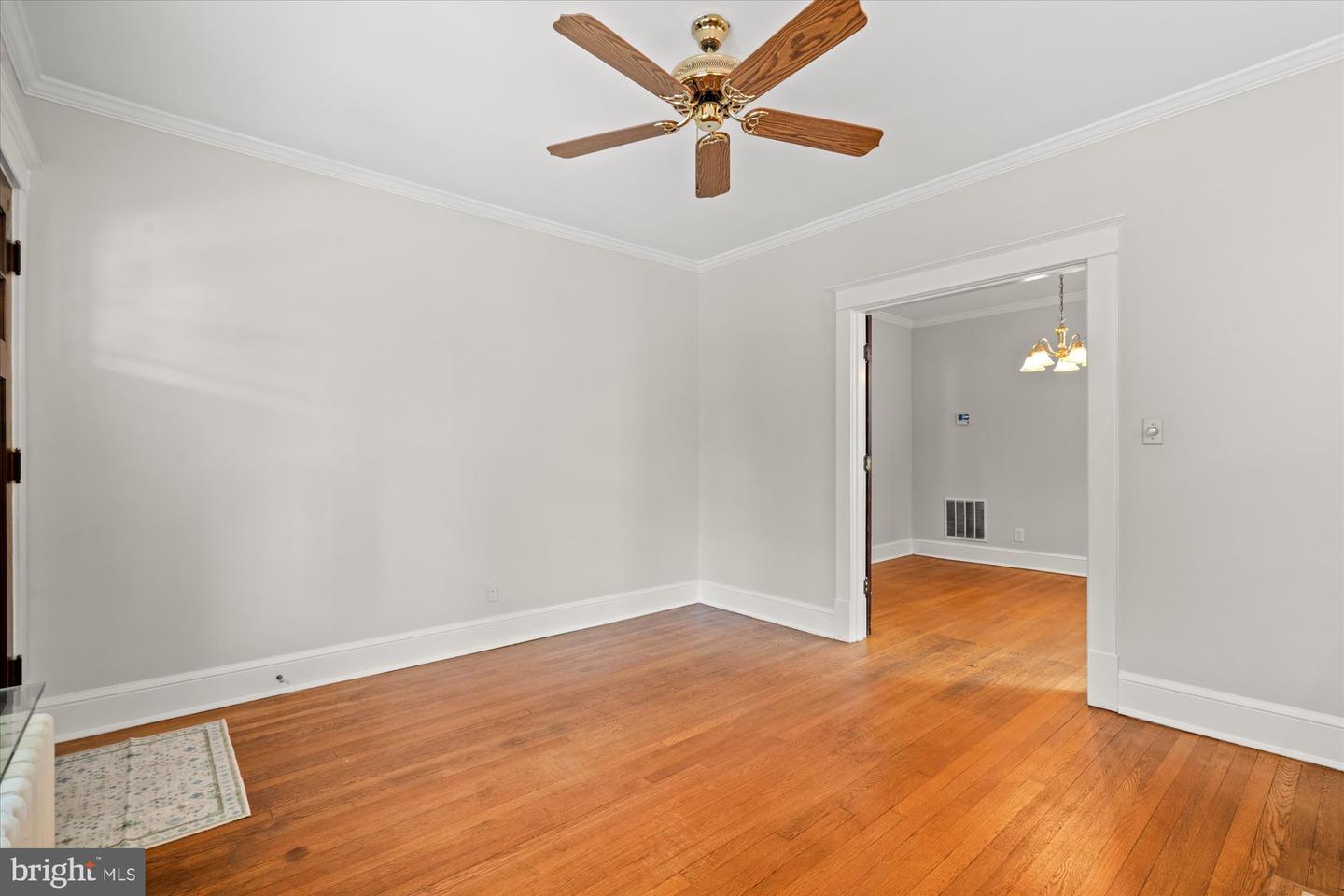 15 W MASONIC VIEW AVE, ALEXANDRIA, Virginia 22301, 3 Bedrooms Bedrooms, ,2 BathroomsBathrooms,Residential,For sale,15 W MASONIC VIEW AVE,VAAX2048152 MLS # VAAX2048152