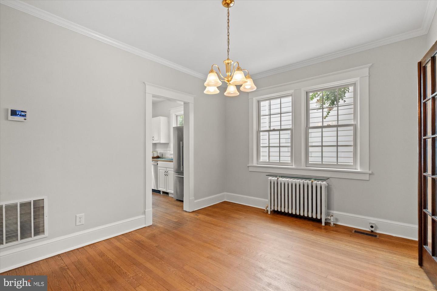 15 W MASONIC VIEW AVE, ALEXANDRIA, Virginia 22301, 3 Bedrooms Bedrooms, ,2 BathroomsBathrooms,Residential,For sale,15 W MASONIC VIEW AVE,VAAX2048152 MLS # VAAX2048152