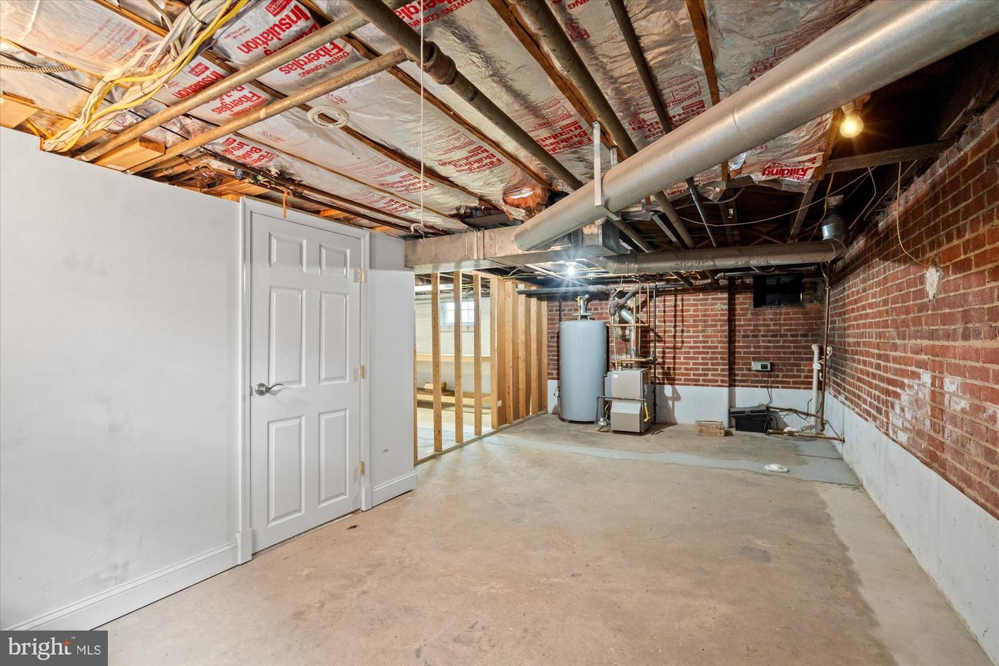 15 W MASONIC VIEW AVE, ALEXANDRIA, Virginia 22301, 3 Bedrooms Bedrooms, ,2 BathroomsBathrooms,Residential,For sale,15 W MASONIC VIEW AVE,VAAX2048152 MLS # VAAX2048152