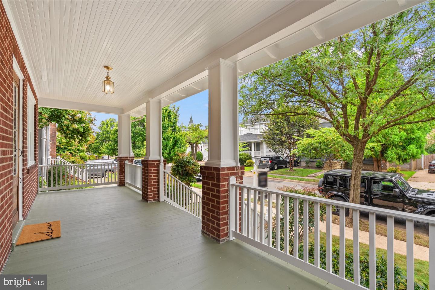 15 W MASONIC VIEW AVE, ALEXANDRIA, Virginia 22301, 3 Bedrooms Bedrooms, ,2 BathroomsBathrooms,Residential,For sale,15 W MASONIC VIEW AVE,VAAX2048152 MLS # VAAX2048152