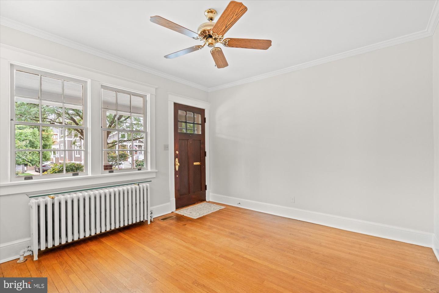 15 W MASONIC VIEW AVE, ALEXANDRIA, Virginia 22301, 3 Bedrooms Bedrooms, ,2 BathroomsBathrooms,Residential,For sale,15 W MASONIC VIEW AVE,VAAX2048152 MLS # VAAX2048152