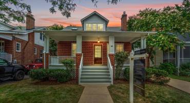 15 W MASONIC VIEW AVE, ALEXANDRIA, Virginia 22301, 3 Bedrooms Bedrooms, ,2 BathroomsBathrooms,Residential,For sale,15 W MASONIC VIEW AVE,VAAX2048152 MLS # VAAX2048152
