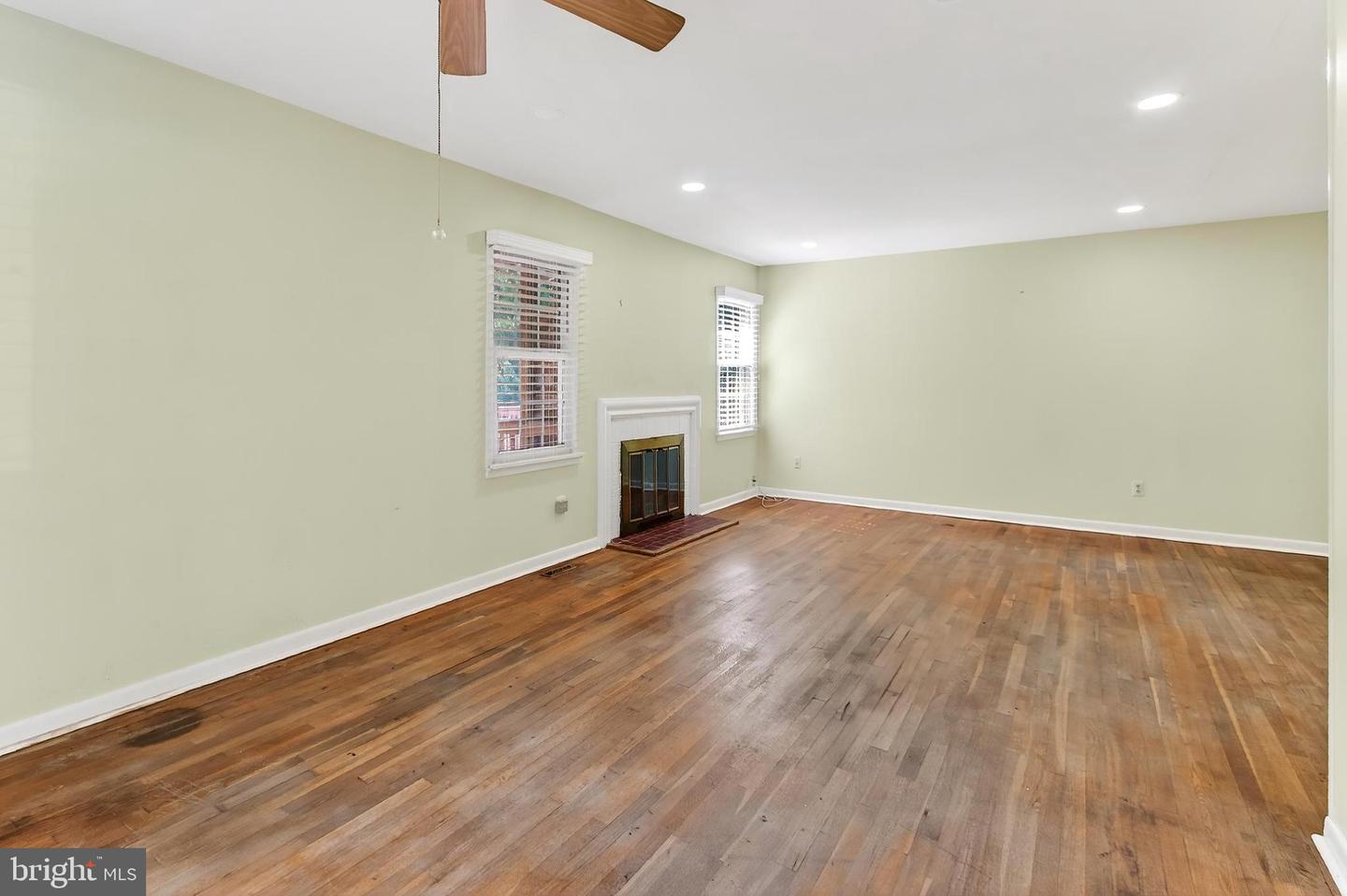 4309 SELKIRK DR, FAIRFAX, Virginia 22032, 4 Bedrooms Bedrooms, 15 Rooms Rooms,3 BathroomsBathrooms,Residential,For sale,4309 SELKIRK DR,VAFX2259046 MLS # VAFX2259046