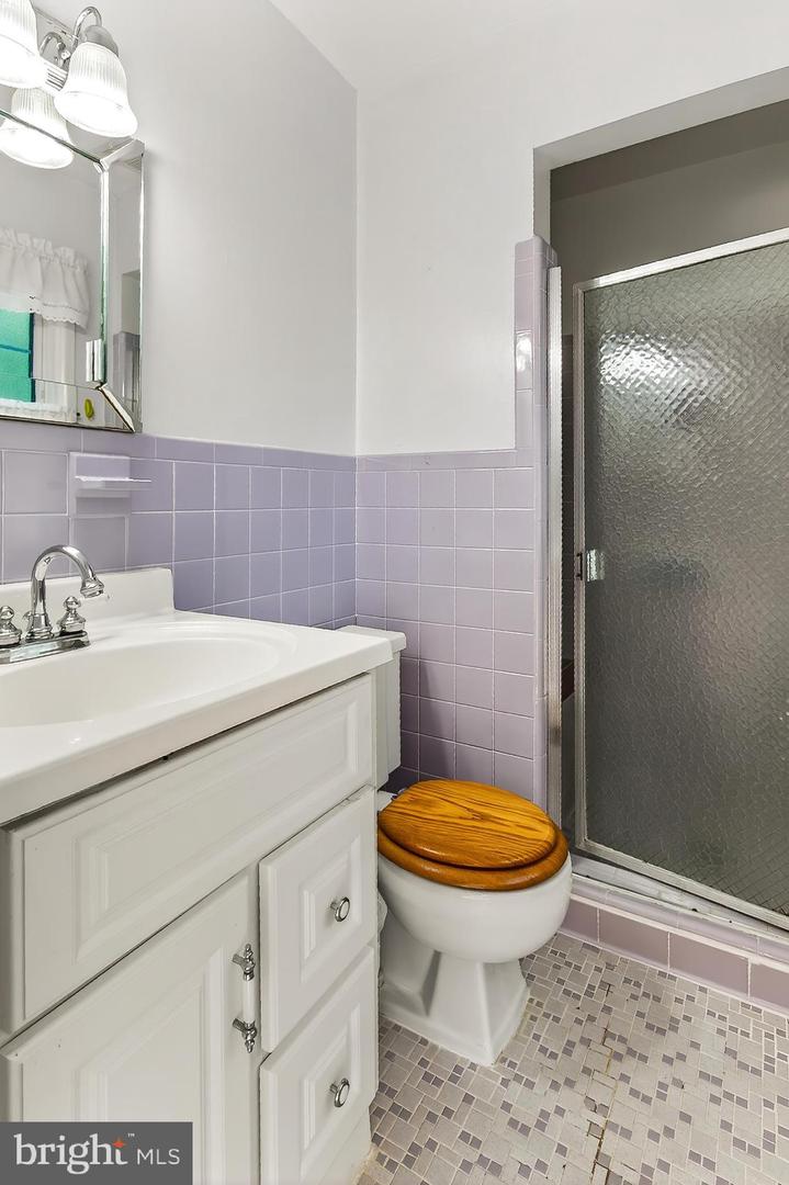 4309 SELKIRK DR, FAIRFAX, Virginia 22032, 4 Bedrooms Bedrooms, 15 Rooms Rooms,3 BathroomsBathrooms,Residential,For sale,4309 SELKIRK DR,VAFX2259046 MLS # VAFX2259046