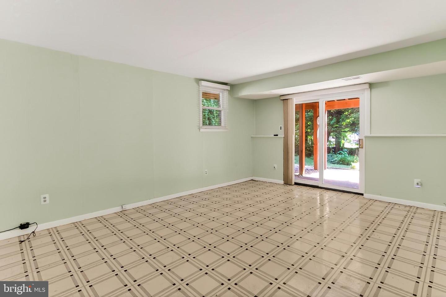 4309 SELKIRK DR, FAIRFAX, Virginia 22032, 4 Bedrooms Bedrooms, 15 Rooms Rooms,3 BathroomsBathrooms,Residential,For sale,4309 SELKIRK DR,VAFX2259046 MLS # VAFX2259046