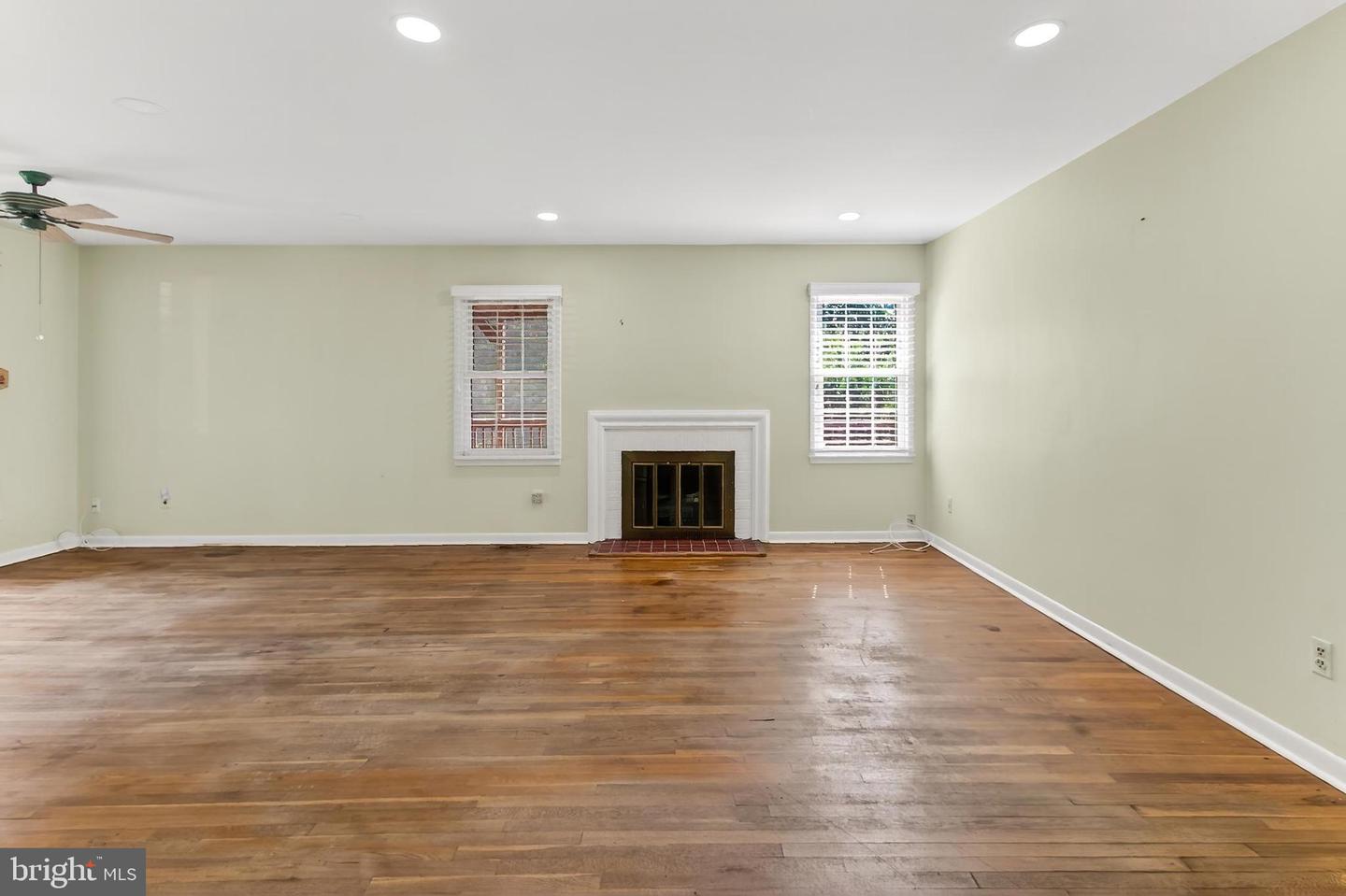 4309 SELKIRK DR, FAIRFAX, Virginia 22032, 4 Bedrooms Bedrooms, 15 Rooms Rooms,3 BathroomsBathrooms,Residential,For sale,4309 SELKIRK DR,VAFX2259046 MLS # VAFX2259046