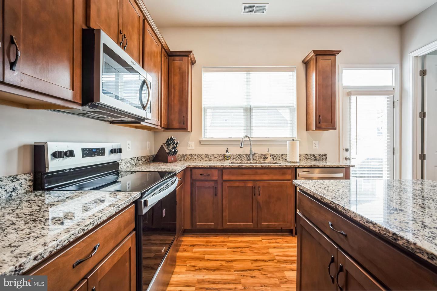 9348 CRESTVIEW RIDGE DR, BRISTOW, Virginia 20136, 2 Bedrooms Bedrooms, ,2 BathroomsBathrooms,Residential,For sale,9348 CRESTVIEW RIDGE DR,VAPW2100632 MLS # VAPW2100632