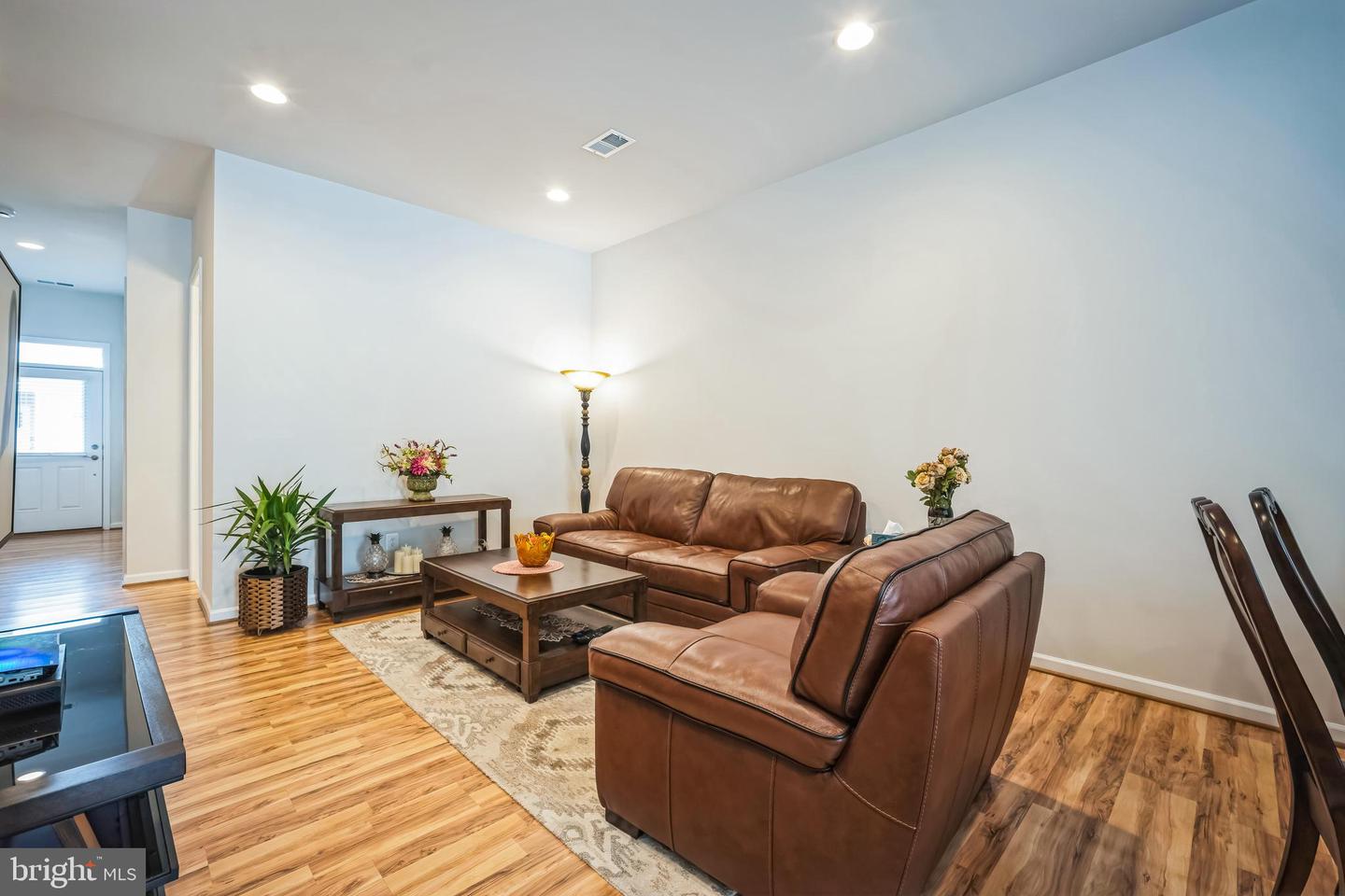 9348 CRESTVIEW RIDGE DR, BRISTOW, Virginia 20136, 2 Bedrooms Bedrooms, ,2 BathroomsBathrooms,Residential,For sale,9348 CRESTVIEW RIDGE DR,VAPW2100632 MLS # VAPW2100632