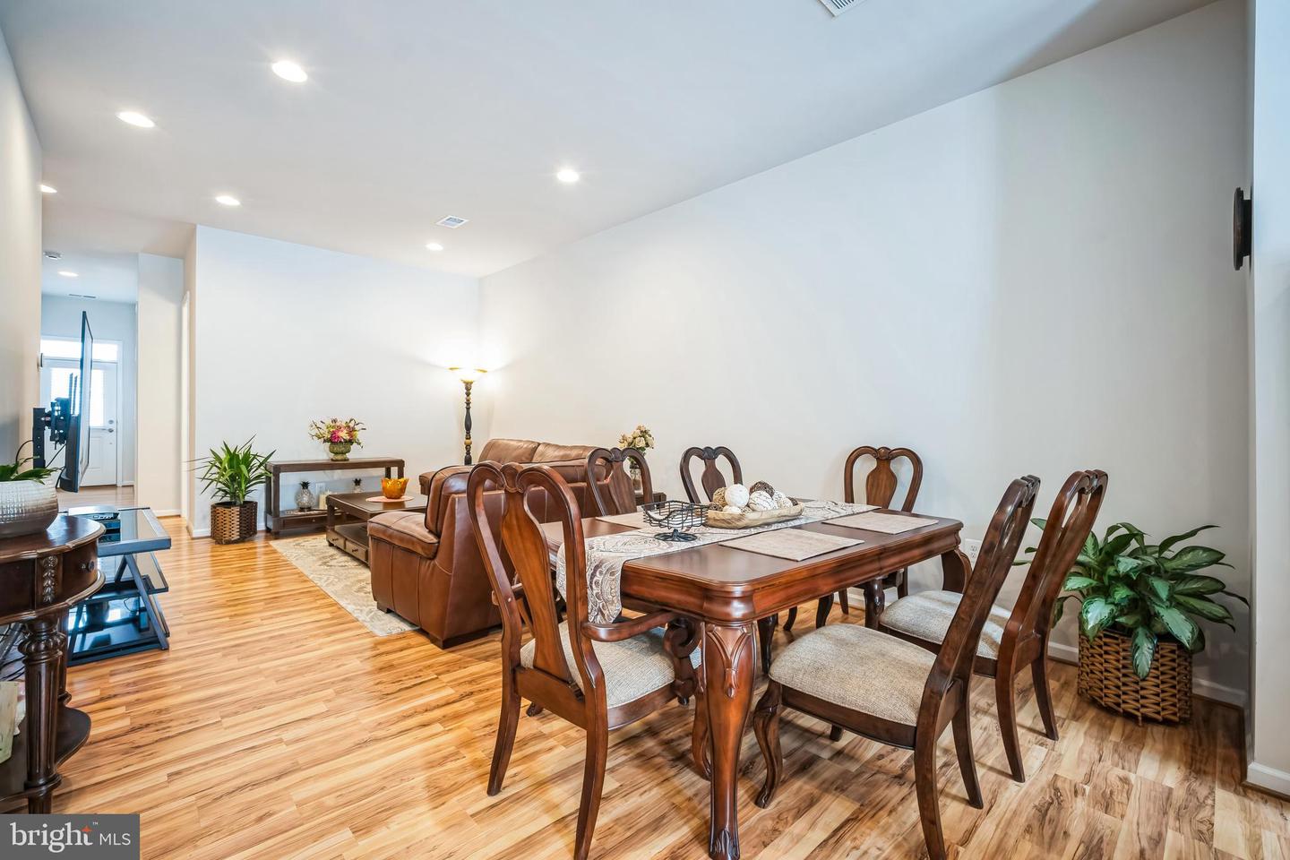 9348 CRESTVIEW RIDGE DR, BRISTOW, Virginia 20136, 2 Bedrooms Bedrooms, ,2 BathroomsBathrooms,Residential,For sale,9348 CRESTVIEW RIDGE DR,VAPW2100632 MLS # VAPW2100632
