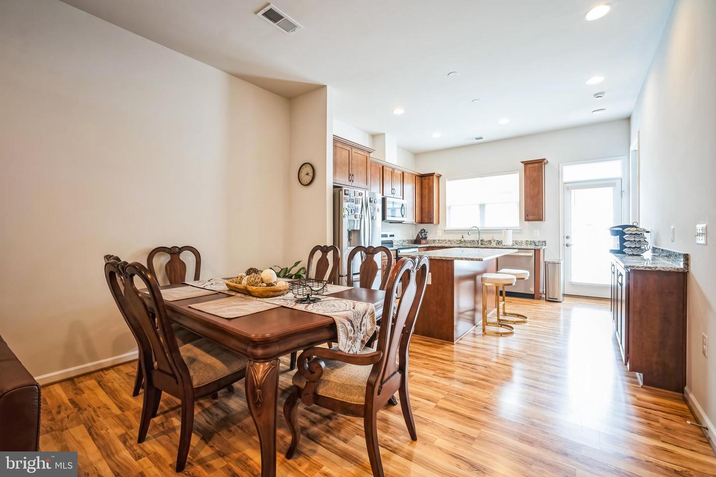 9348 CRESTVIEW RIDGE DR, BRISTOW, Virginia 20136, 2 Bedrooms Bedrooms, ,2 BathroomsBathrooms,Residential,For sale,9348 CRESTVIEW RIDGE DR,VAPW2100632 MLS # VAPW2100632