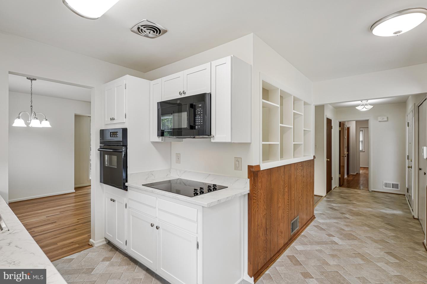 3718 WARWICK CIR, FAIRFAX, Virginia 22030, 6 Bedrooms Bedrooms, ,3 BathroomsBathrooms,Residential,For sale,3718 WARWICK CIR,VAFC2006722 MLS # VAFC2006722