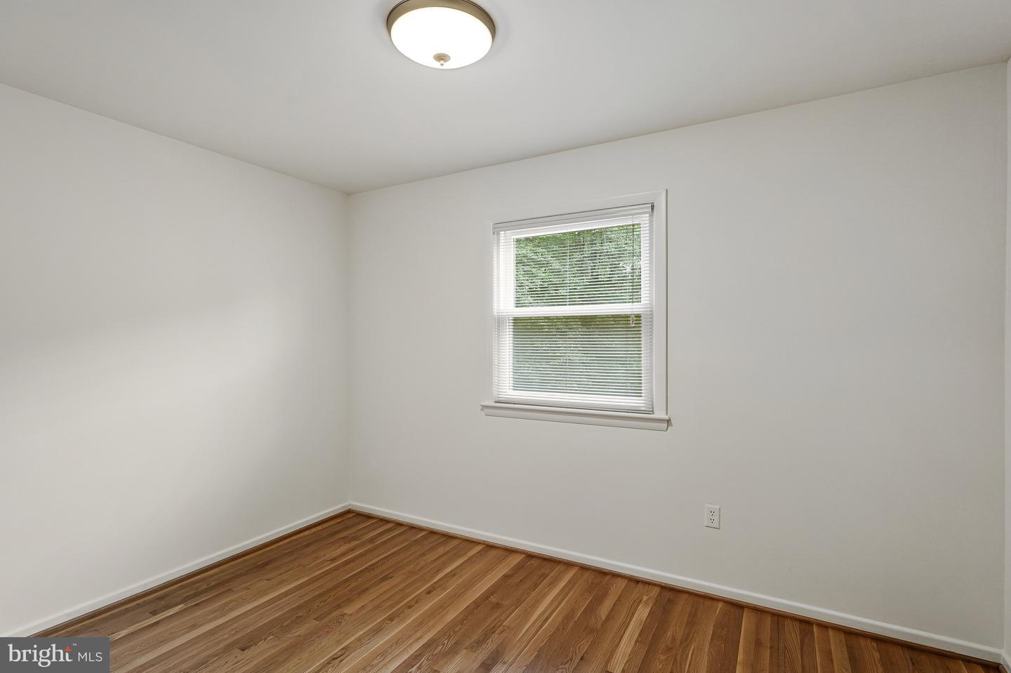 3718 WARWICK CIR, FAIRFAX, Virginia 22030, 6 Bedrooms Bedrooms, ,3 BathroomsBathrooms,Residential,For sale,3718 WARWICK CIR,VAFC2006722 MLS # VAFC2006722