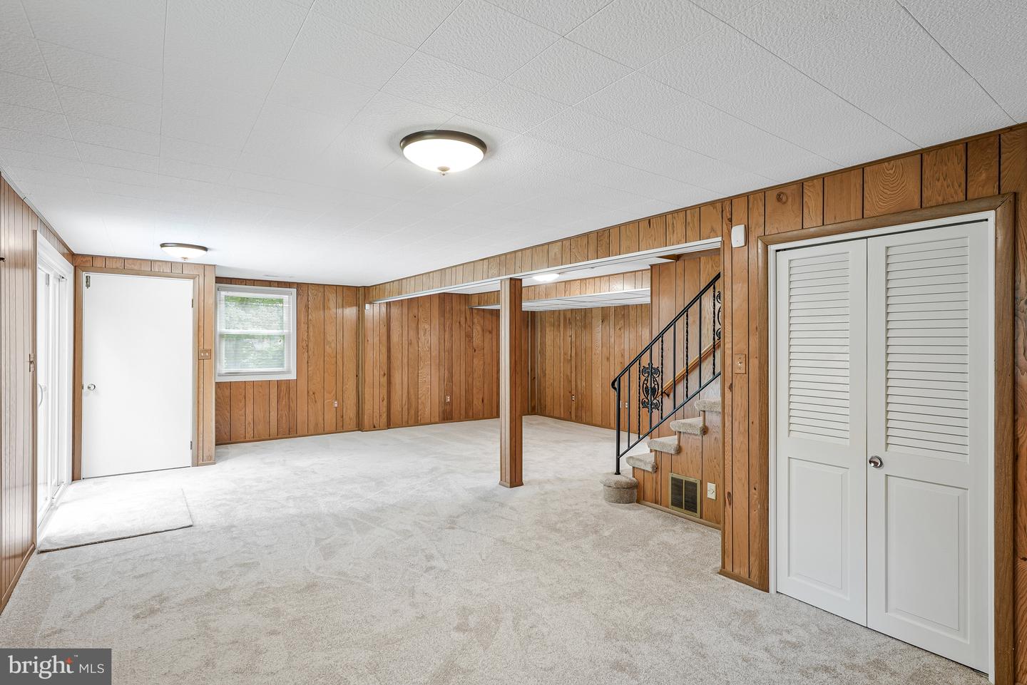 3718 WARWICK CIR, FAIRFAX, Virginia 22030, 6 Bedrooms Bedrooms, ,3 BathroomsBathrooms,Residential,For sale,3718 WARWICK CIR,VAFC2006722 MLS # VAFC2006722