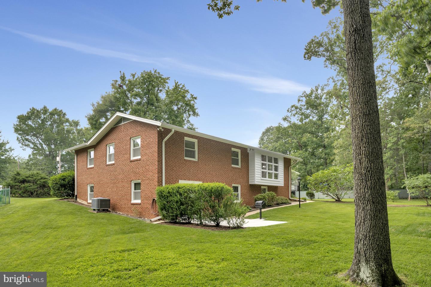 3718 WARWICK CIR, FAIRFAX, Virginia 22030, 6 Bedrooms Bedrooms, ,3 BathroomsBathrooms,Residential,For sale,3718 WARWICK CIR,VAFC2006722 MLS # VAFC2006722