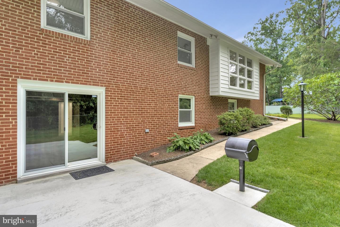 3718 WARWICK CIR, FAIRFAX, Virginia 22030, 6 Bedrooms Bedrooms, ,3 BathroomsBathrooms,Residential,For sale,3718 WARWICK CIR,VAFC2006722 MLS # VAFC2006722