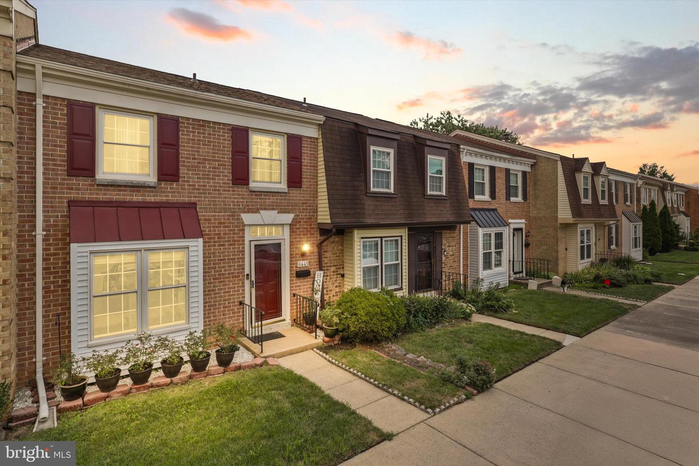 6445 FRANCONIA CT, SPRINGFIELD, Virginia 22150, 3 Bedrooms Bedrooms, 7 Rooms Rooms,3 BathroomsBathrooms,Residential,For sale,6445 FRANCONIA CT,VAFX2259098 MLS # VAFX2259098