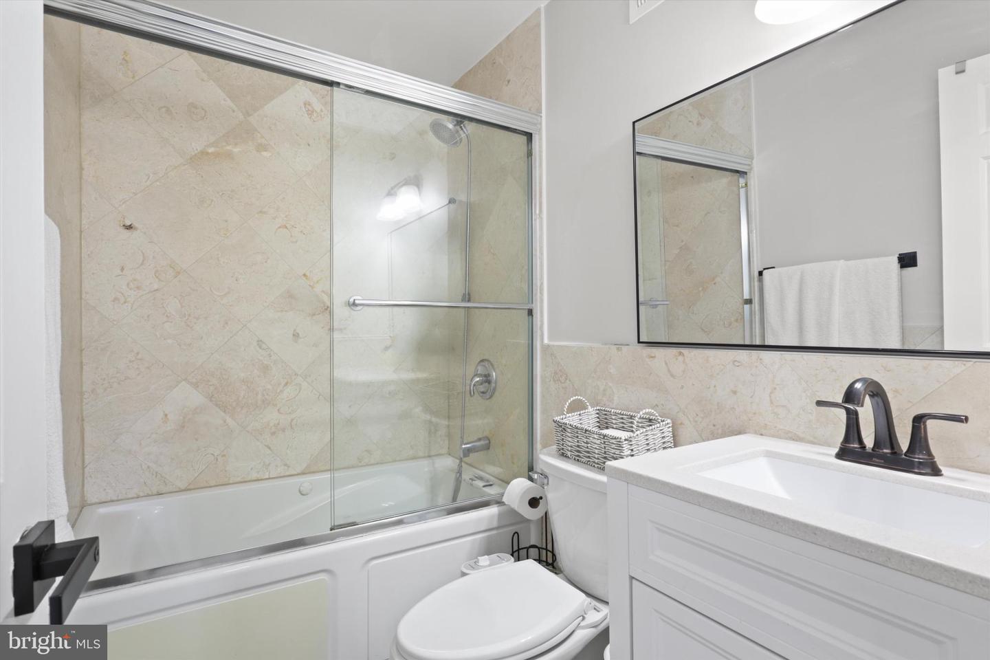 6445 FRANCONIA CT, SPRINGFIELD, Virginia 22150, 3 Bedrooms Bedrooms, 7 Rooms Rooms,3 BathroomsBathrooms,Residential,For sale,6445 FRANCONIA CT,VAFX2259098 MLS # VAFX2259098