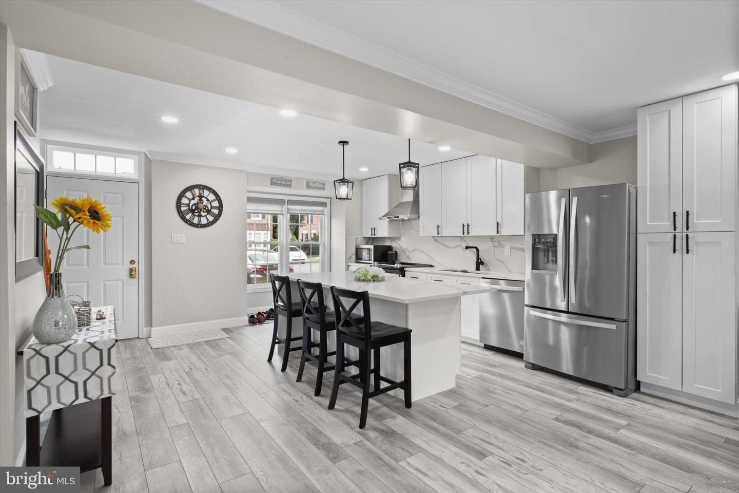 6445 FRANCONIA CT, SPRINGFIELD, Virginia 22150, 3 Bedrooms Bedrooms, 7 Rooms Rooms,3 BathroomsBathrooms,Residential,For sale,6445 FRANCONIA CT,VAFX2259098 MLS # VAFX2259098