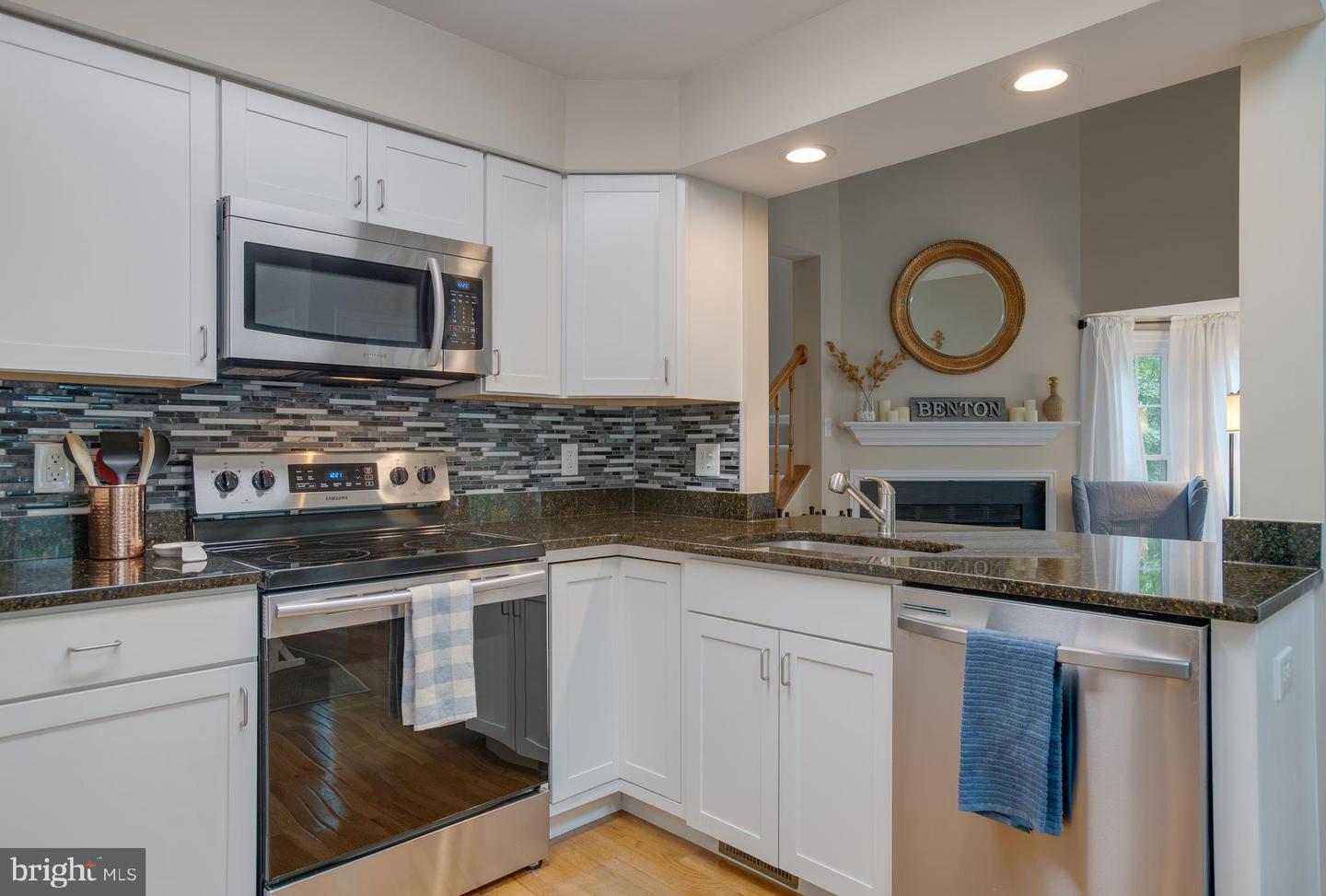 4234 JONATHAN CT, DUMFRIES, Virginia 22025, 4 Bedrooms Bedrooms, 7 Rooms Rooms,3 BathroomsBathrooms,Residential,For sale,4234 JONATHAN CT,VAPW2100660 MLS # VAPW2100660