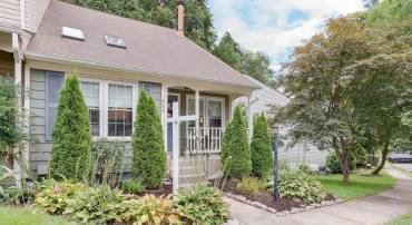 4234 JONATHAN CT, DUMFRIES, Virginia 22025, 4 Bedrooms Bedrooms, 7 Rooms Rooms,3 BathroomsBathrooms,Residential,For sale,4234 JONATHAN CT,VAPW2100660 MLS # VAPW2100660