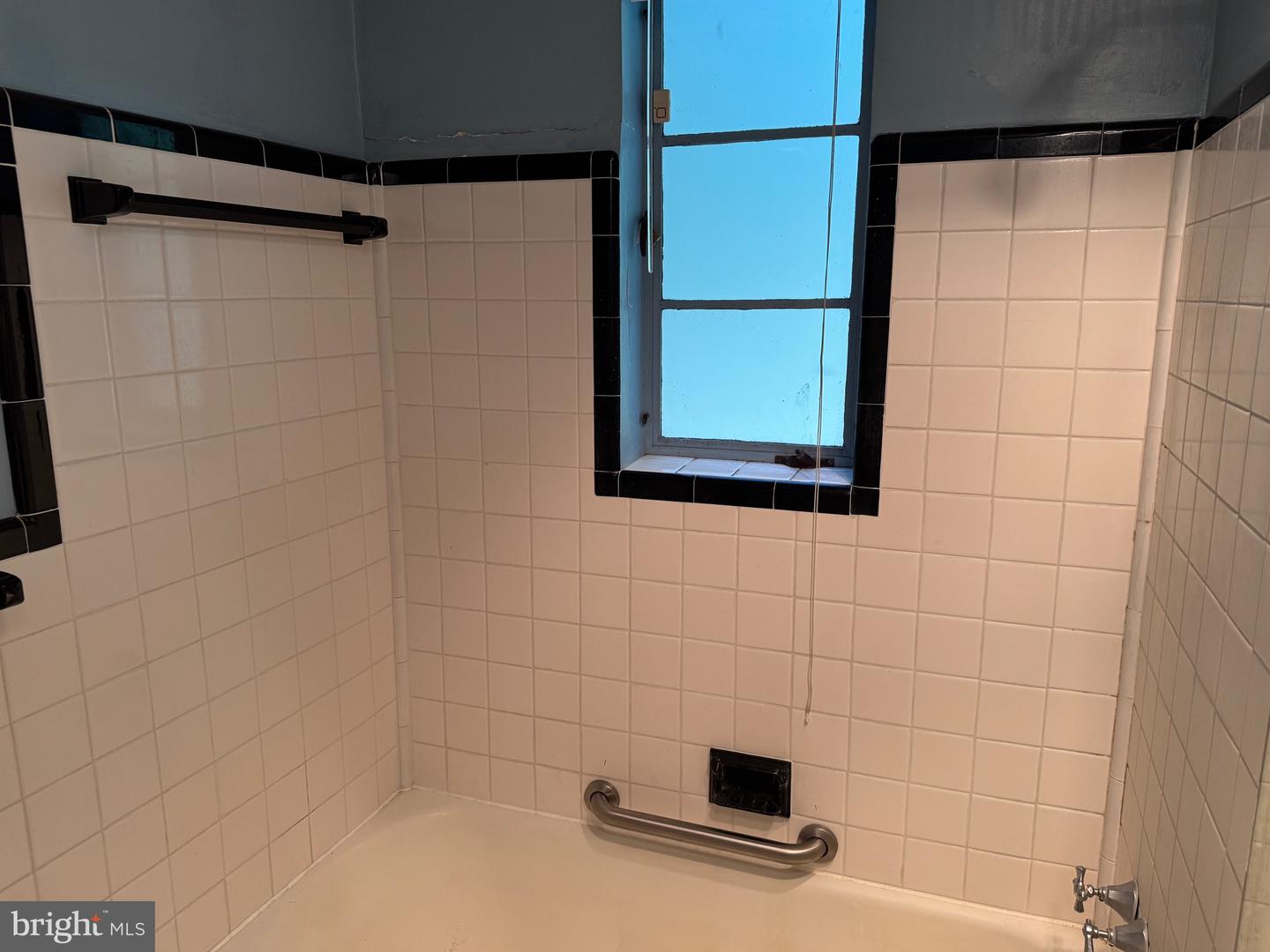 2431 N TAYLOR ST, ARLINGTON, Virginia 22207, 3 Bedrooms Bedrooms, ,3 BathroomsBathrooms,Residential,For sale,2431 N TAYLOR ST,VAAR2061794 MLS # VAAR2061794