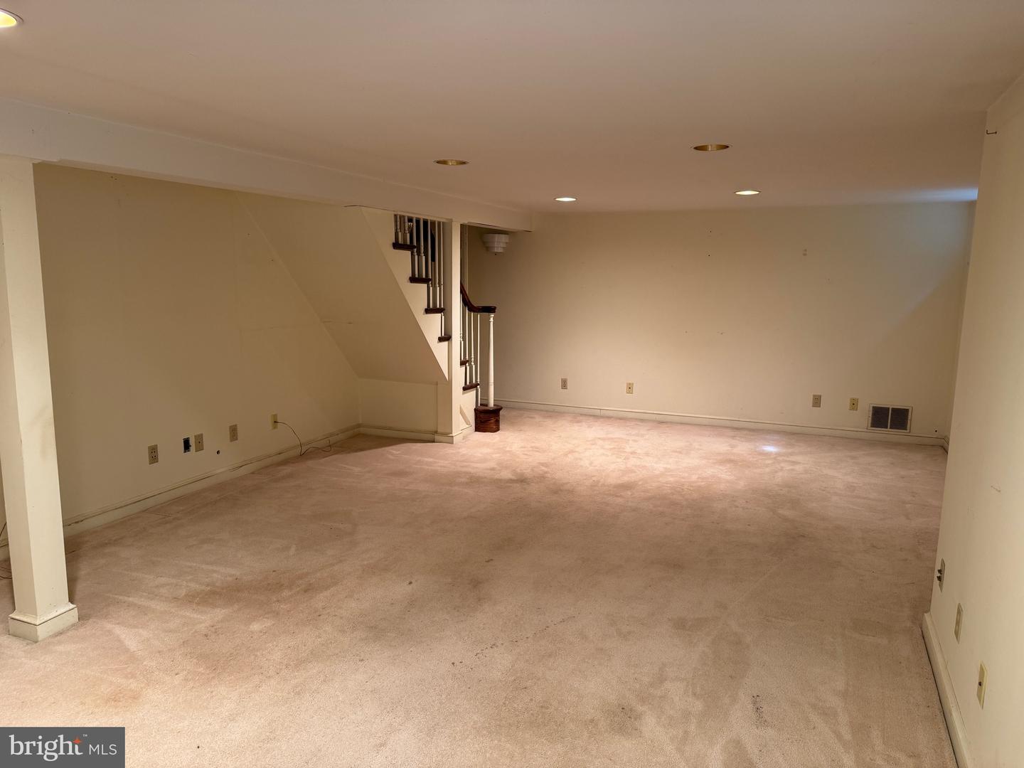 2431 N TAYLOR ST, ARLINGTON, Virginia 22207, 3 Bedrooms Bedrooms, ,3 BathroomsBathrooms,Residential,For sale,2431 N TAYLOR ST,VAAR2061794 MLS # VAAR2061794